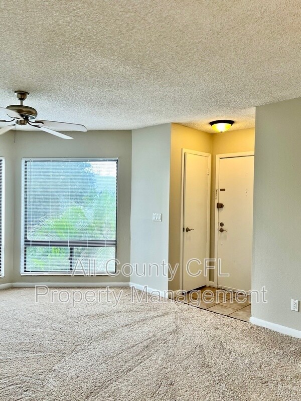 Building Photo - 4371 Aqua Vista Dr