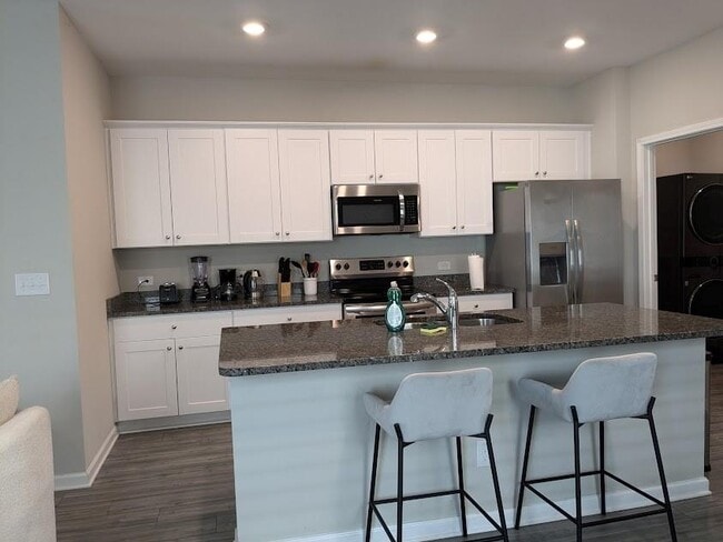 Building Photo - 94 Wynn Wy