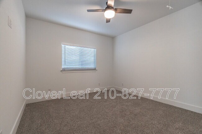 Building Photo - 1934 Lamar St