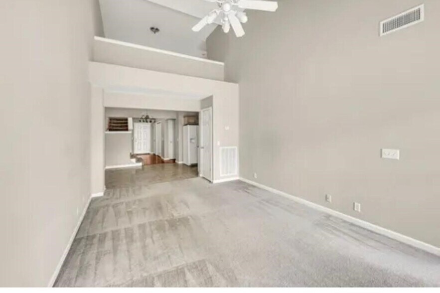 Living Room View 2 - 182 Antler Ridge Cir