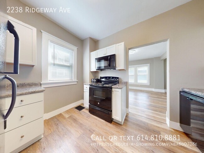 Building Photo - 2238 Ridgeway Ave