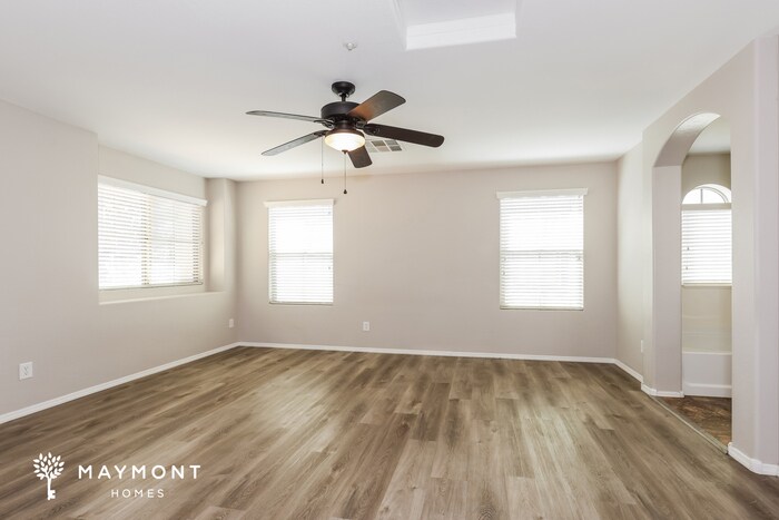 Building Photo - 3261 E Sports Dr