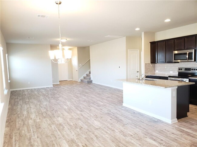 Building Photo - 1500 Ferryman Dr