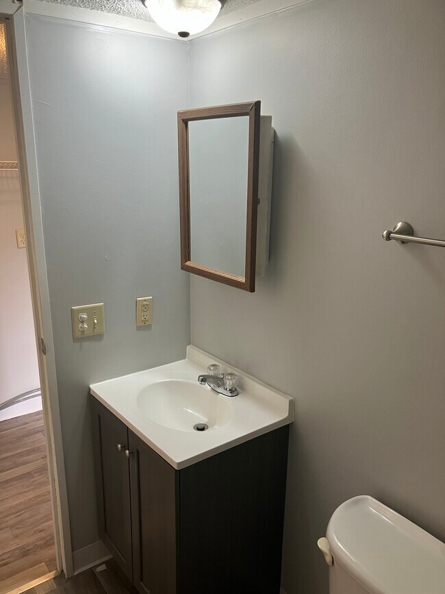 Building Photo - 55 E Riling St