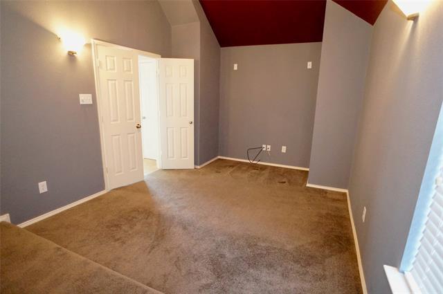 Building Photo - 9304 Clearview Dr
