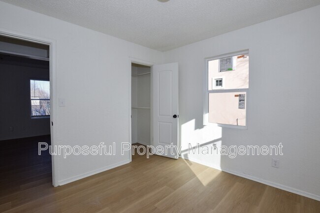 Building Photo - 2924 SW 51st St