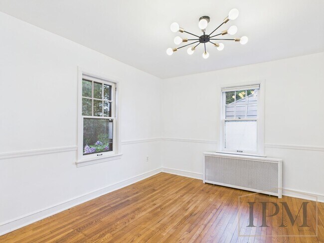 Building Photo - Coming Soon- Charming 3 Bedroom, 1.5 Bath ...