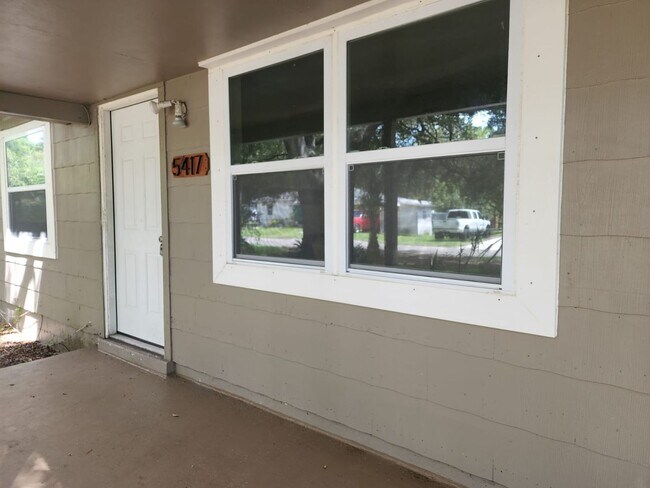 Building Photo - 3 Bedroom 1 Bath Home in Central Gulfport