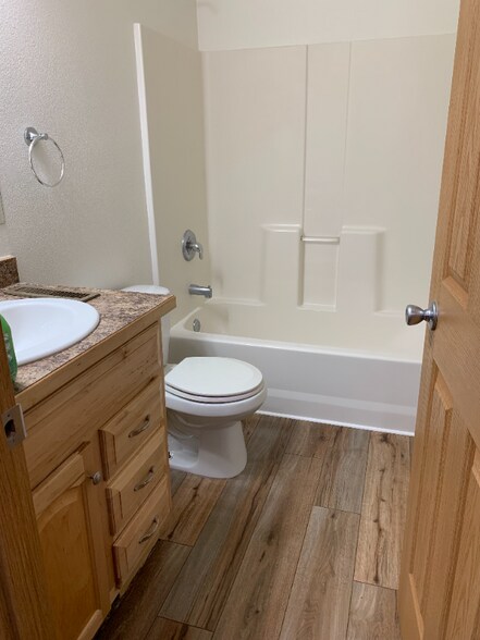 Building Photo - 481 E Mulchatna Dr