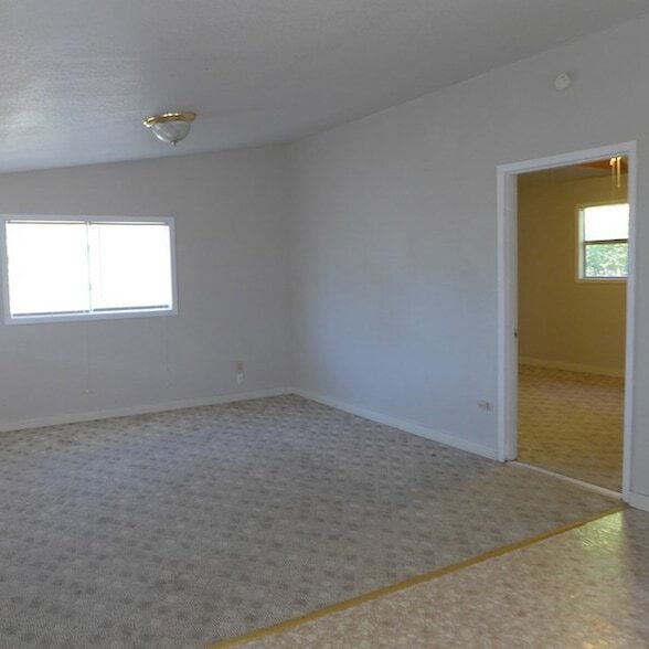 Building Photo - 50140 I-10