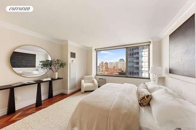 Building Photo - 10 Little W St