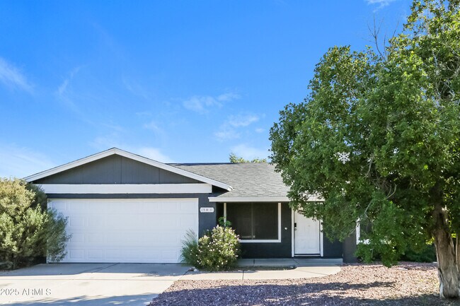 Primary Photo - 503 W El Prado Rd