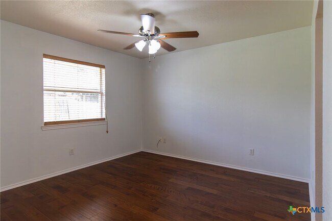 Building Photo - 4507 Aspen Dr
