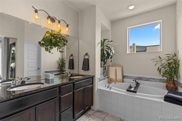 Building Photo - 2065 W 67th Pl