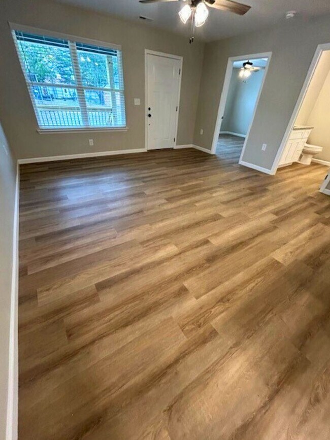 Building Photo - *Brand New* 3 bedroom home!