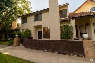 Building Photo - Stylish 3-Bedroom Rental in Prime Fresno L...