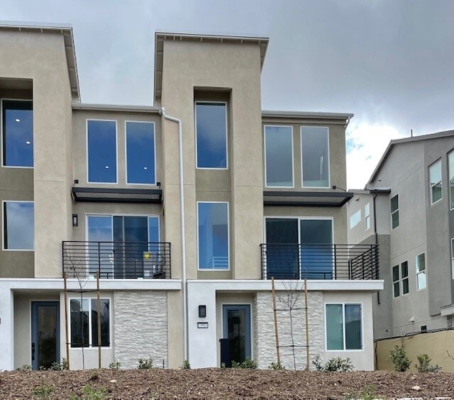 View of entrance. End home with only one shared wall - 13914 Boyden Way