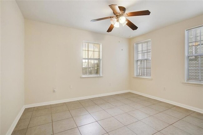 Building Photo - 3029 Bienville St