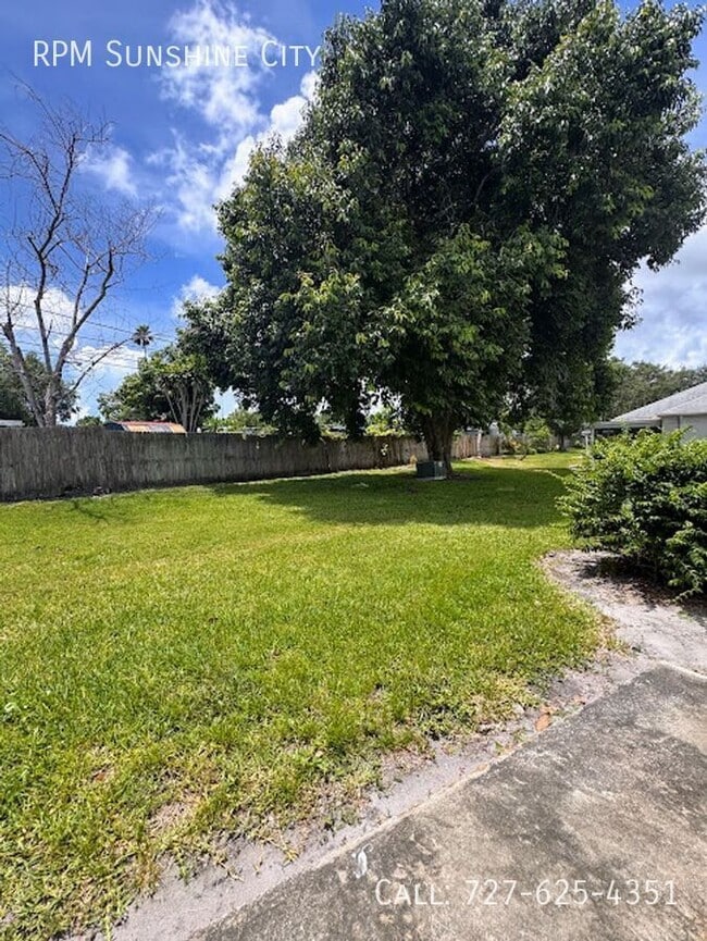 Building Photo - 8356 Candlewood Rd