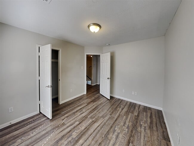 Building Photo - 17826 Camden Oaks Ln