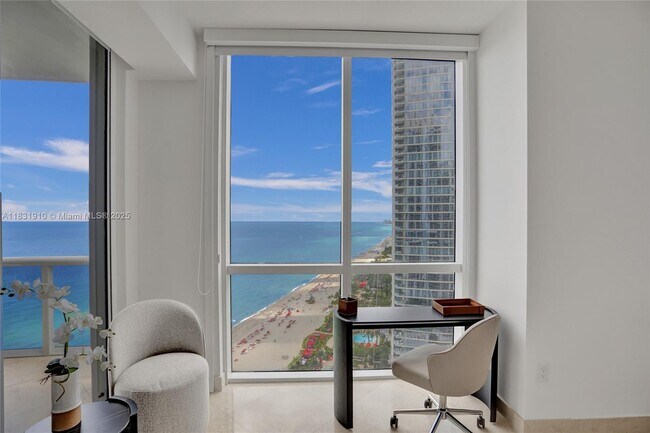 Building Photo - 18101 Collins Ave