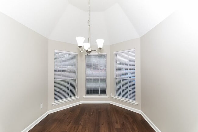 Building Photo - 1053 Green Fern Cove