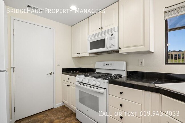 Building Photo - 1087 Shadowridge Dr