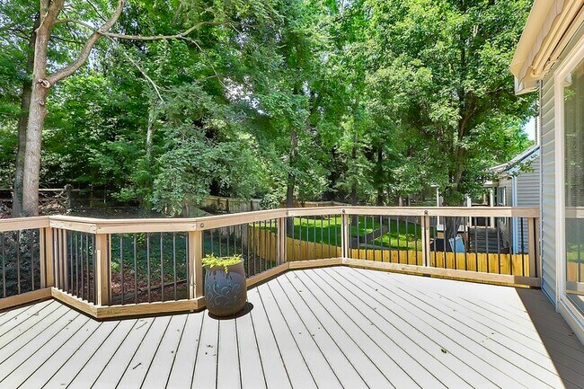 Building Photo - 5916 Downfield Wood Dr