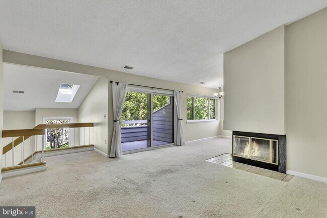 Building Photo - 11041 Villaridge Ct