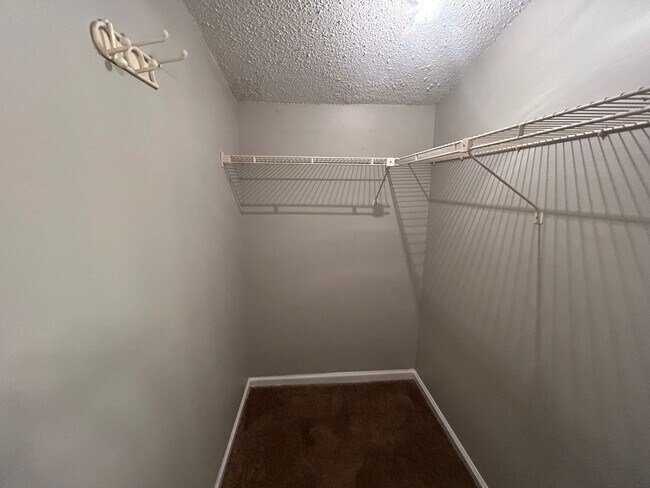 Building Photo - 940-403 Glenn Street, West Columbia SC 29169