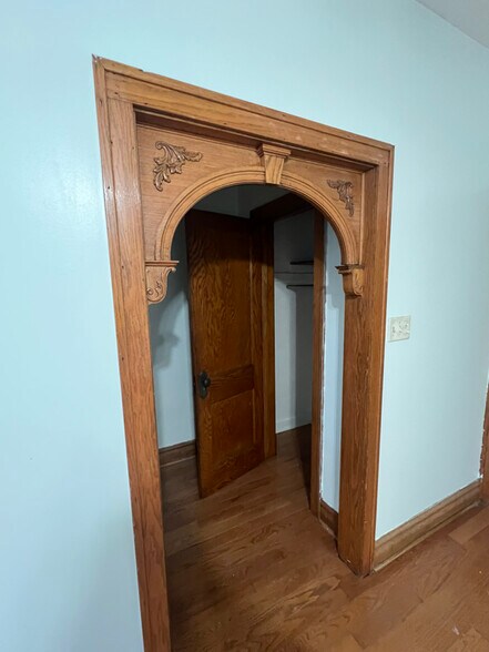 Building Photo - 5436 W 24th Pl