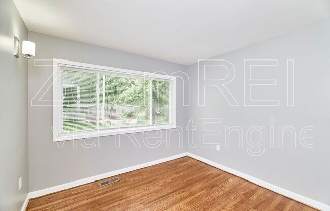 Building Photo - 2700 Steeplechase Ln