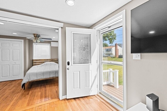 Building Photo - 15 Packard Ave