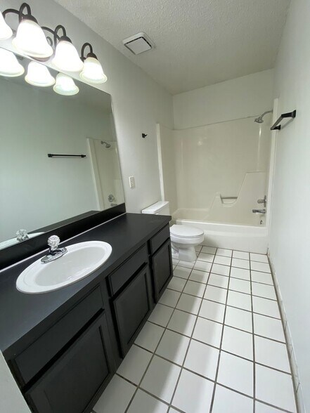 Building Photo - 1469 Timbercrest Ave