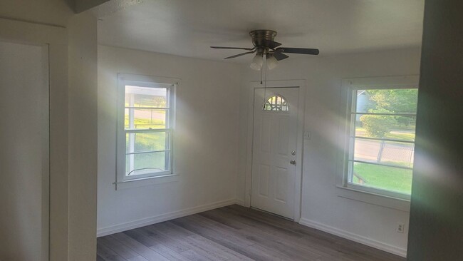 Building Photo - 7055 Langdon Dr