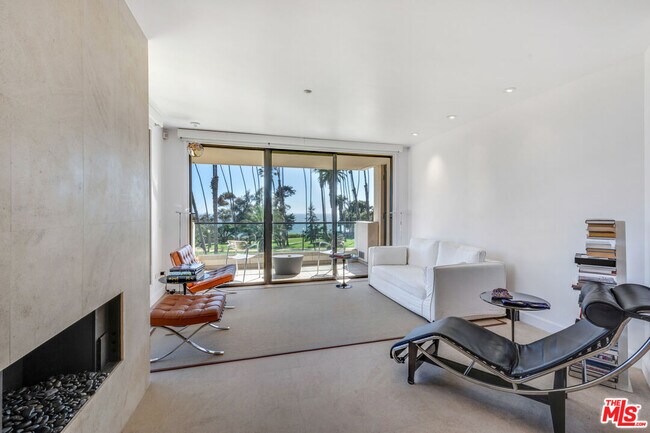 Building Photo - 701 Ocean Ave