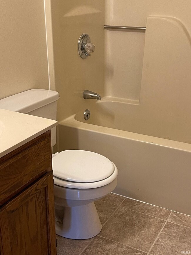 Building Photo - 5243 Raubs Ln