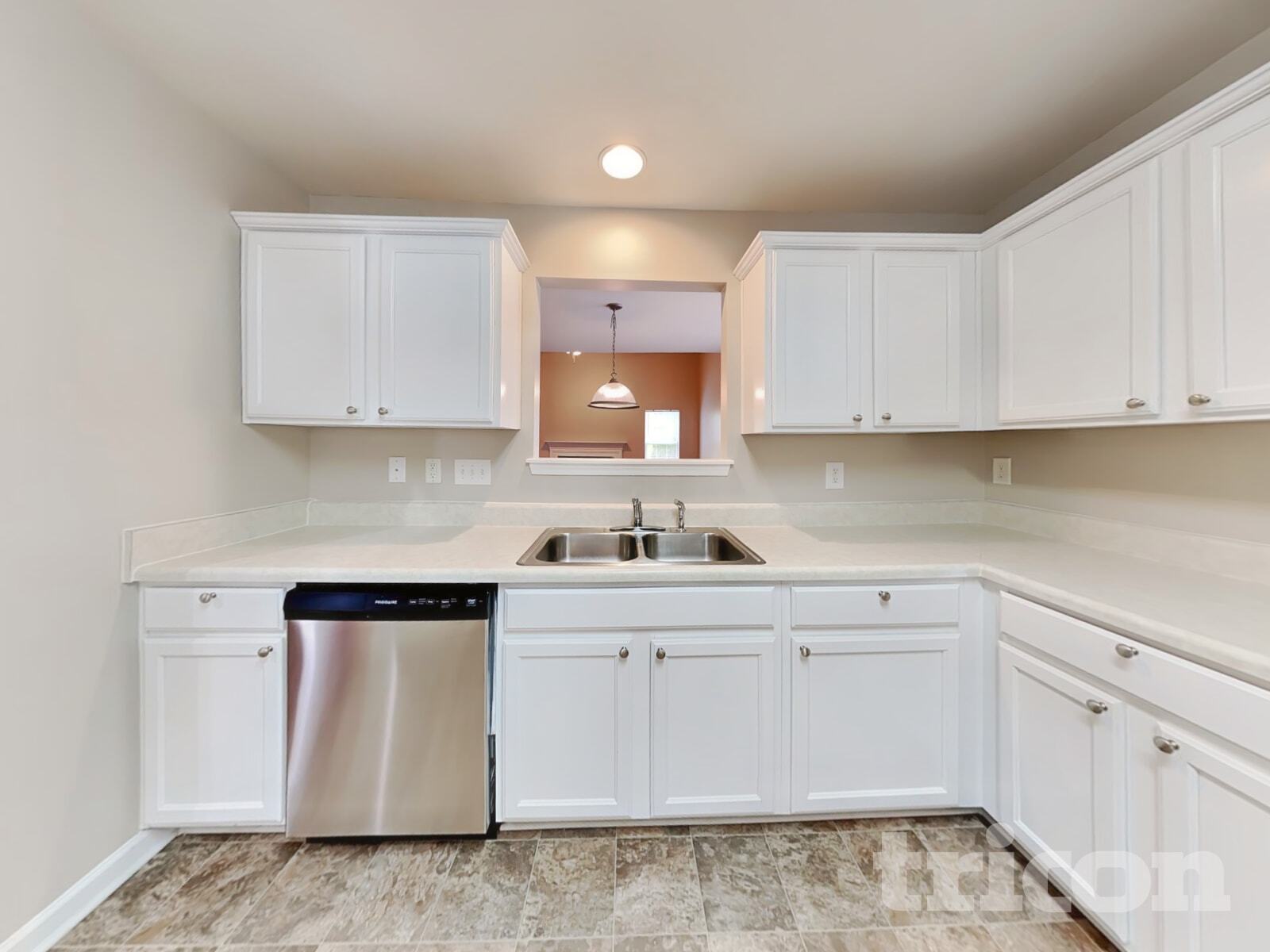 Building Photo - 7432 Hidden Creek Dr