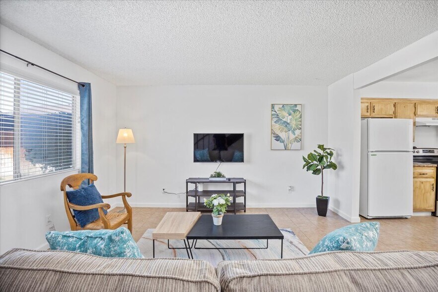 Building Photo - 4225 Parkwood Ct