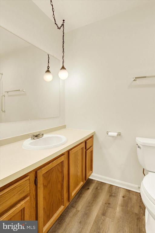 Building Photo - 903 Cambridge Ct