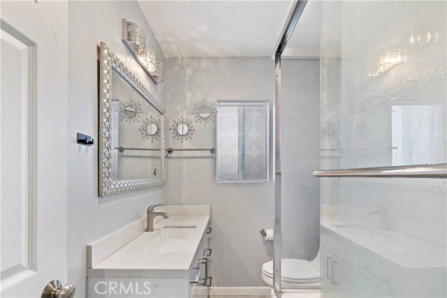 Building Photo - 11108 Leolang Ave