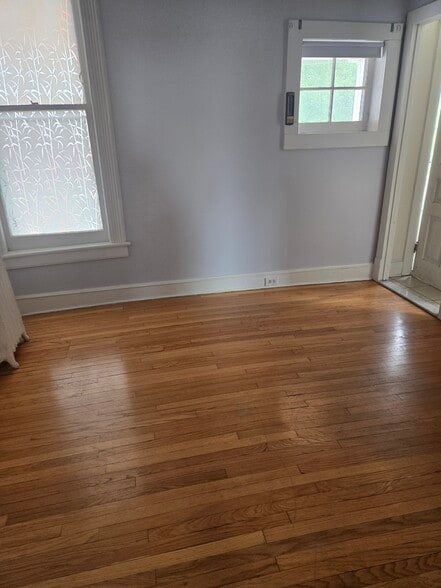 Computer room - 1702 Penn Ave