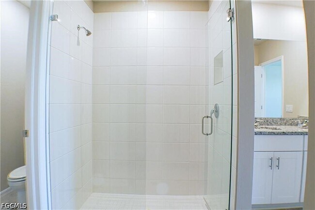 Building Photo - 44229 Saddlewood Ct