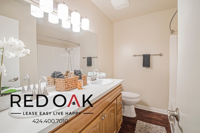 Building Photo - 861 Glencliff St