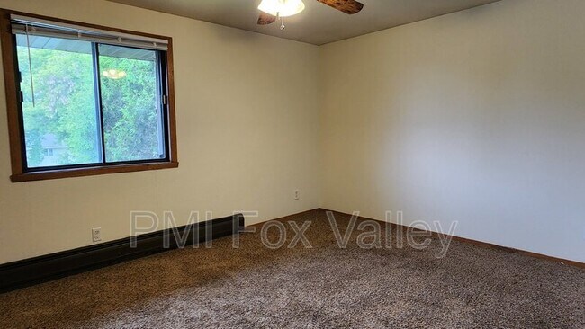 Building Photo - 619 S Lynndale Dr