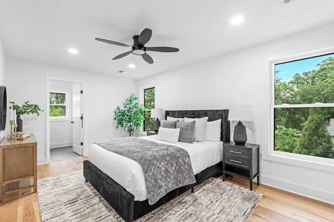 Building Photo - 28 Douglas Dr