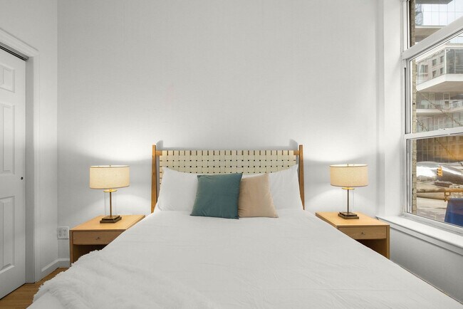 Building Photo - 69 Leonard St