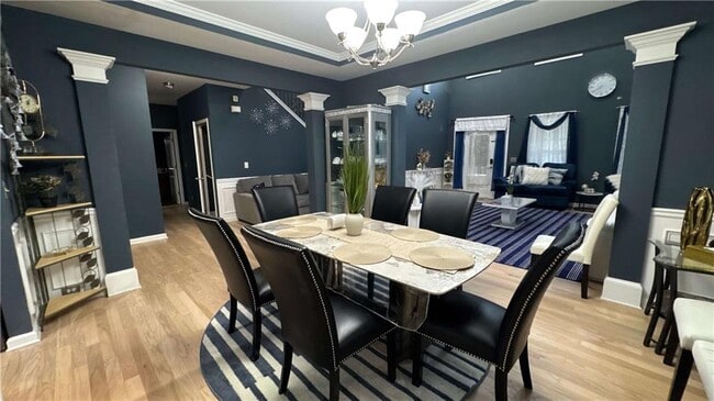 Building Photo - 180 Village Green Ct SW