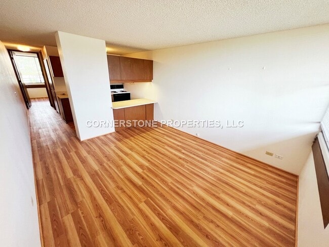 Building Photo - 3324 Sierra Dr