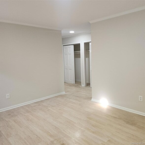 Building Photo - 70 Elm Ave